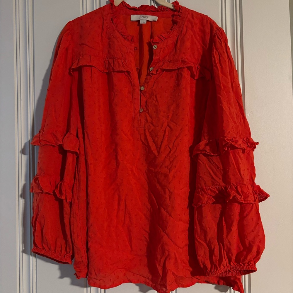 Loft red ruffle sleeve blouse clip dot